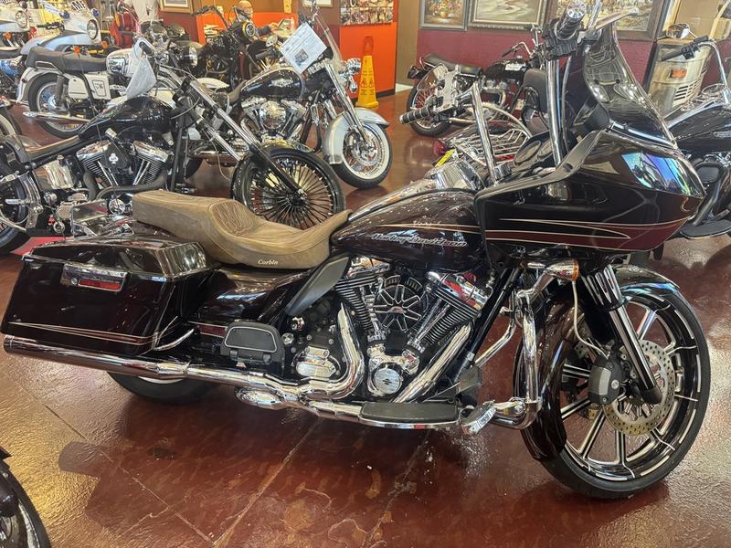 2011 Harley-Davidson® FLTRU - Road Glide® Ultra