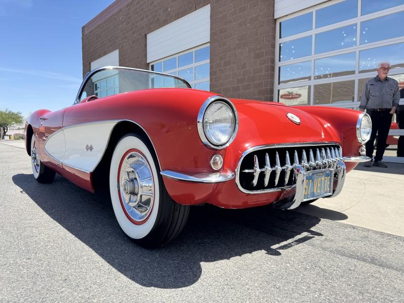 1957 Chevrolet CORVETTE