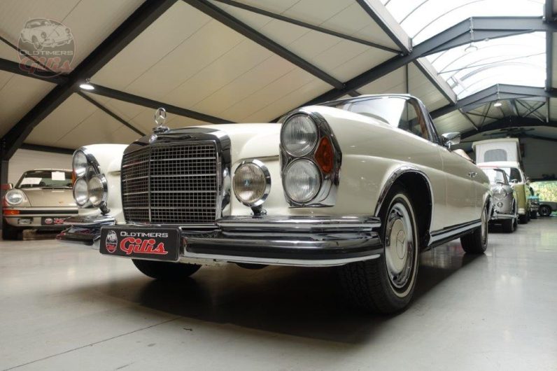 1963 Mercedes-Benz 220SE