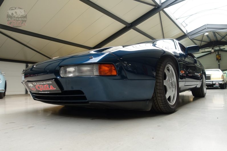 1990 Porsche 928 S4