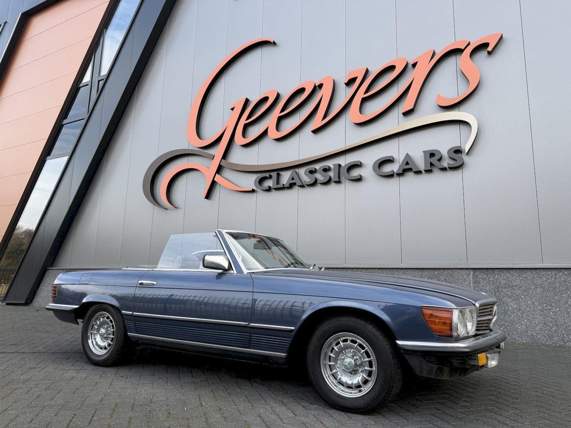 1981 Mercedes-Benz W107