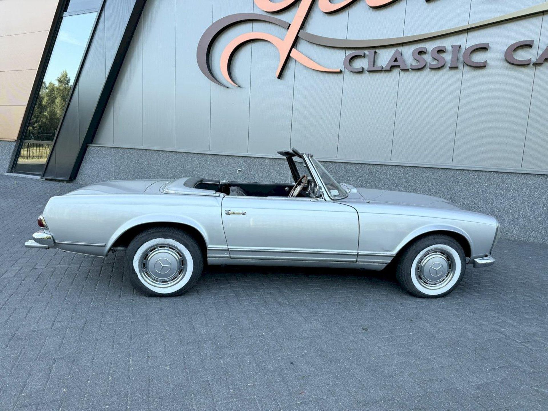 1965 Mercedes-Benz W113 Pagode
