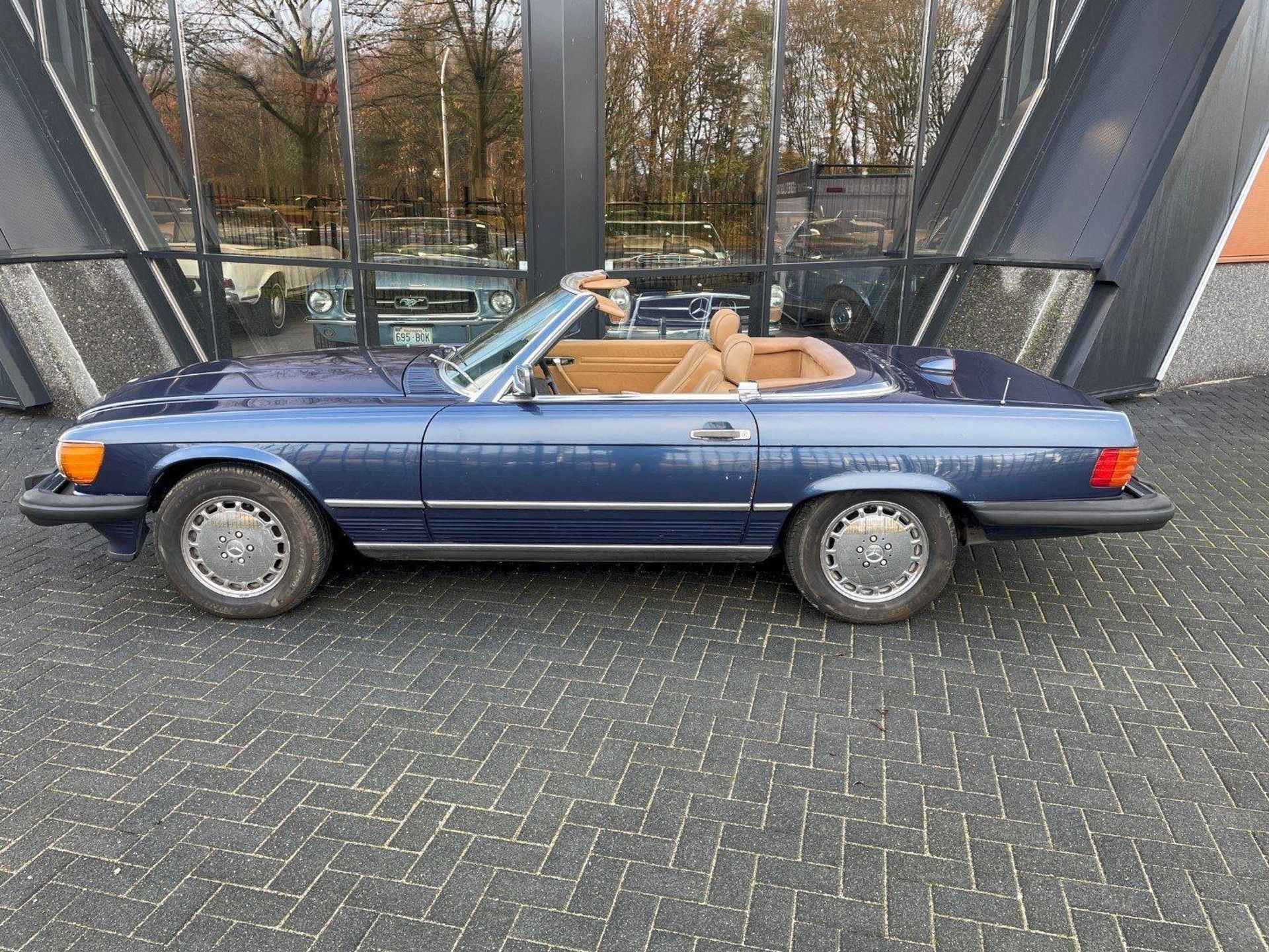 1987 Mercedes-Benz W107