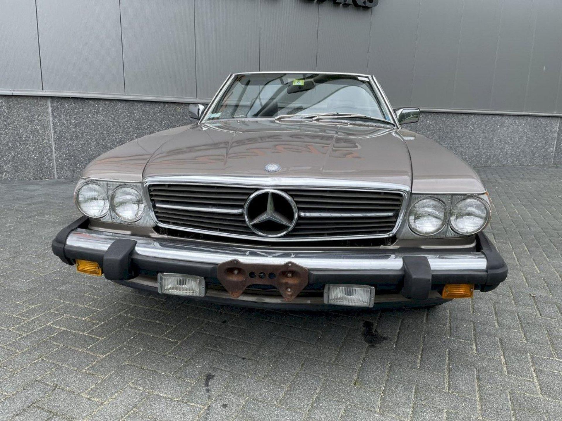 1987 Mercedes-Benz W107