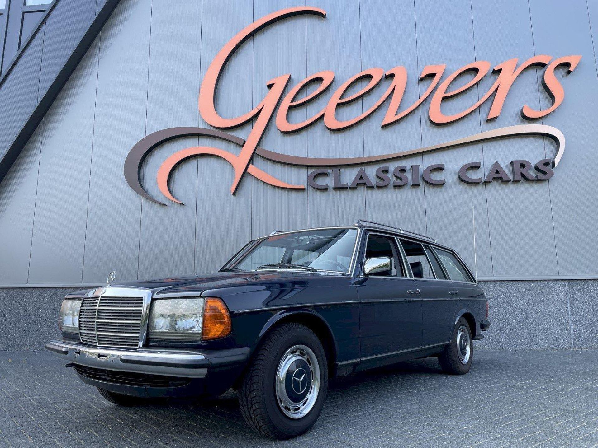 1979 Mercedes-Benz W123