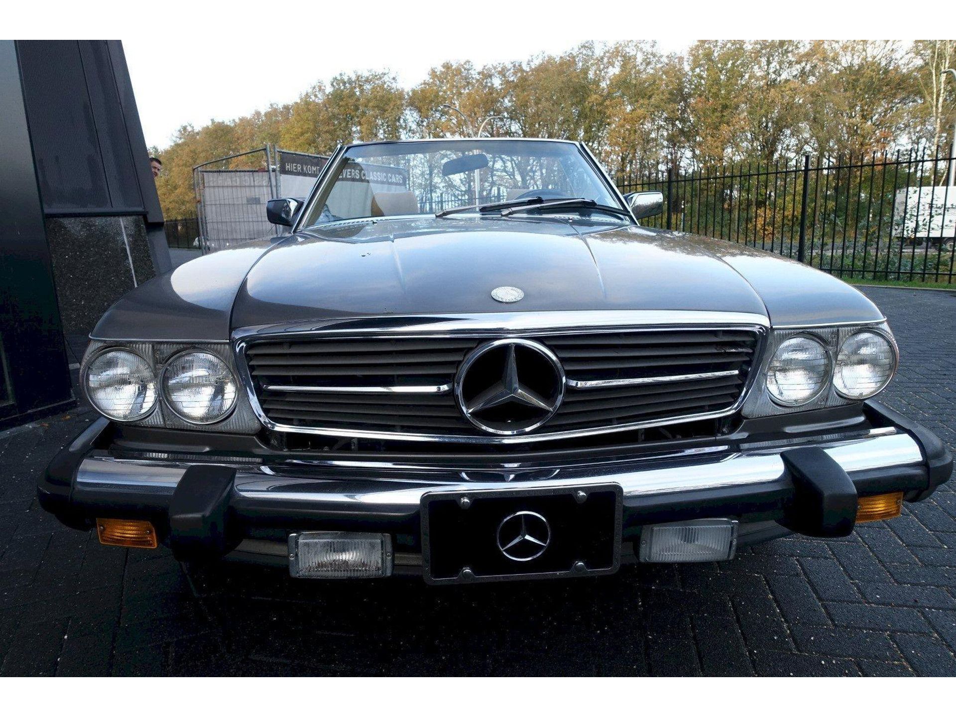 1986 Mercedes-Benz W107