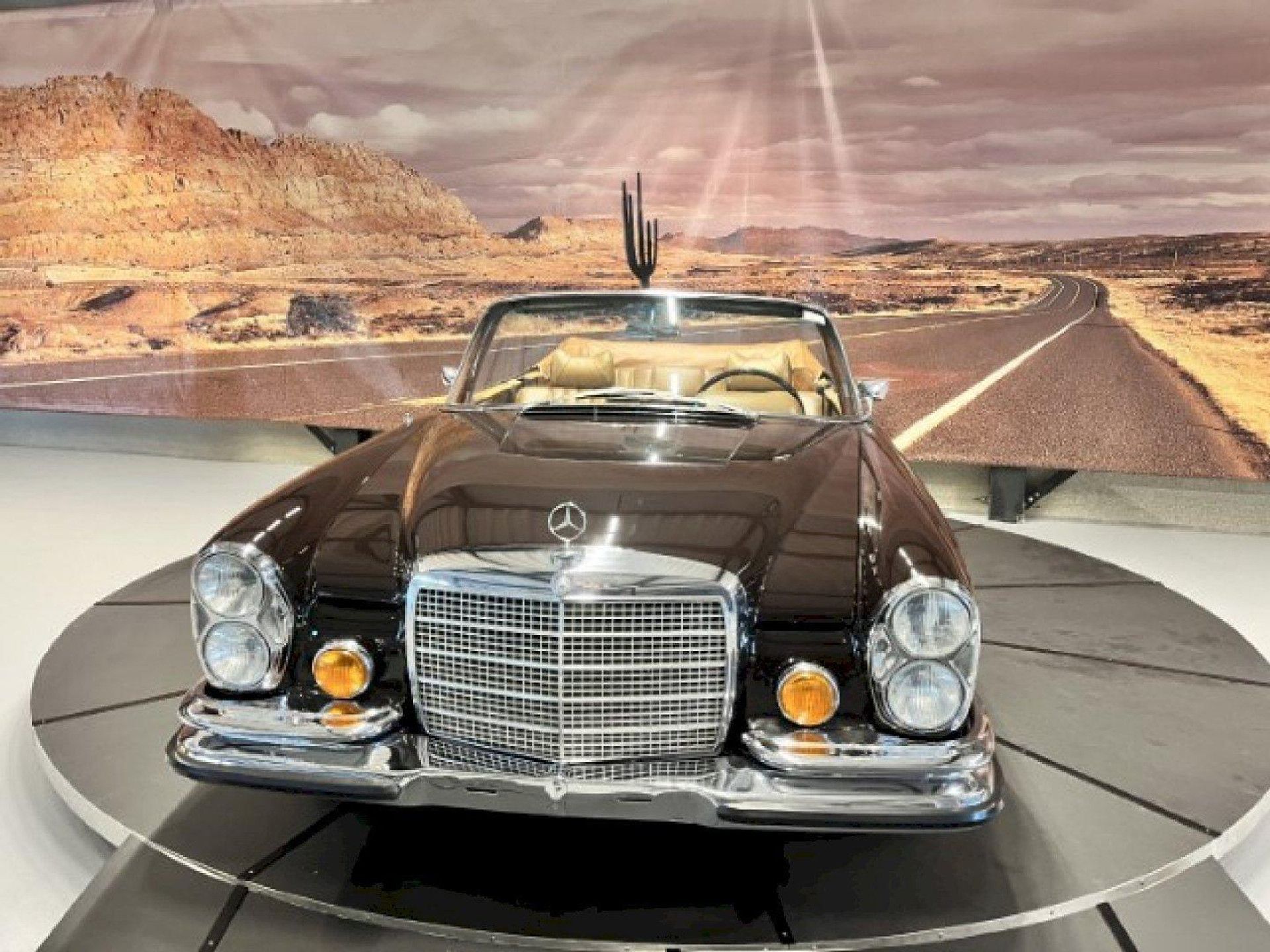1970 Mercedes-Benz W111