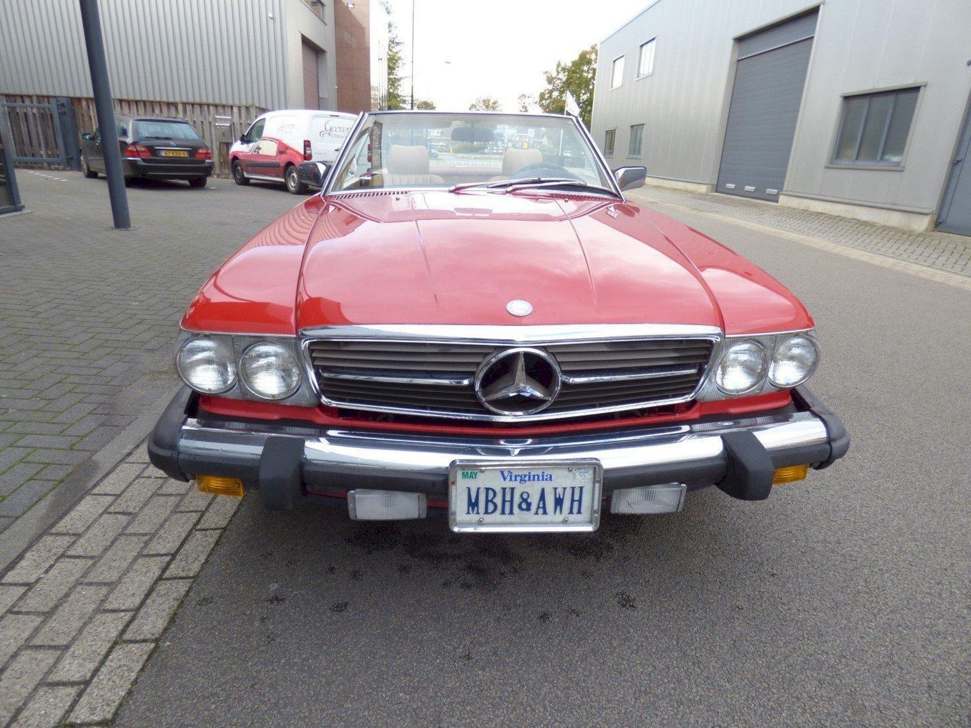 1987 Mercedes-Benz W107