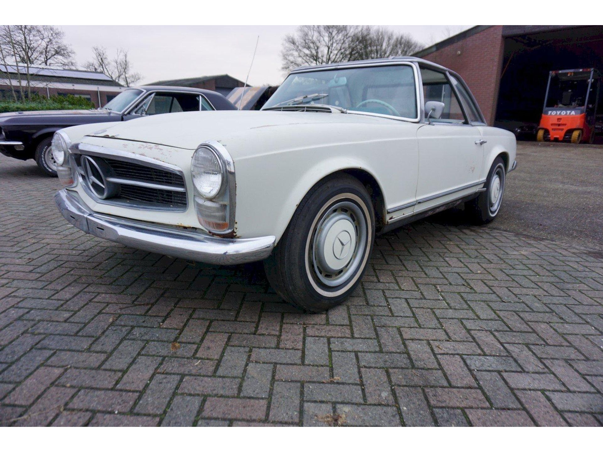 1966 Mercedes-Benz W113 Pagode