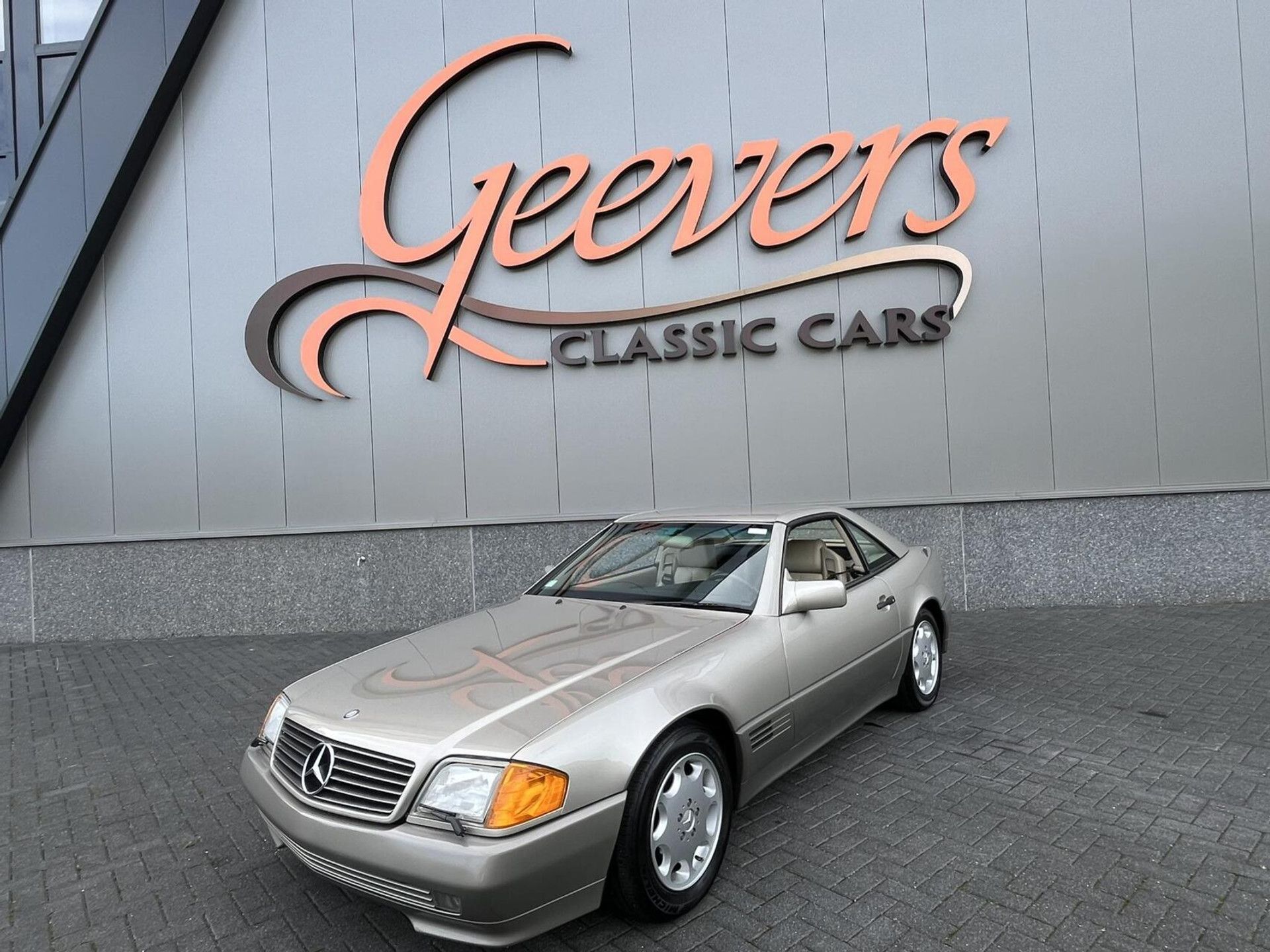1994 Mercedes-Benz R129