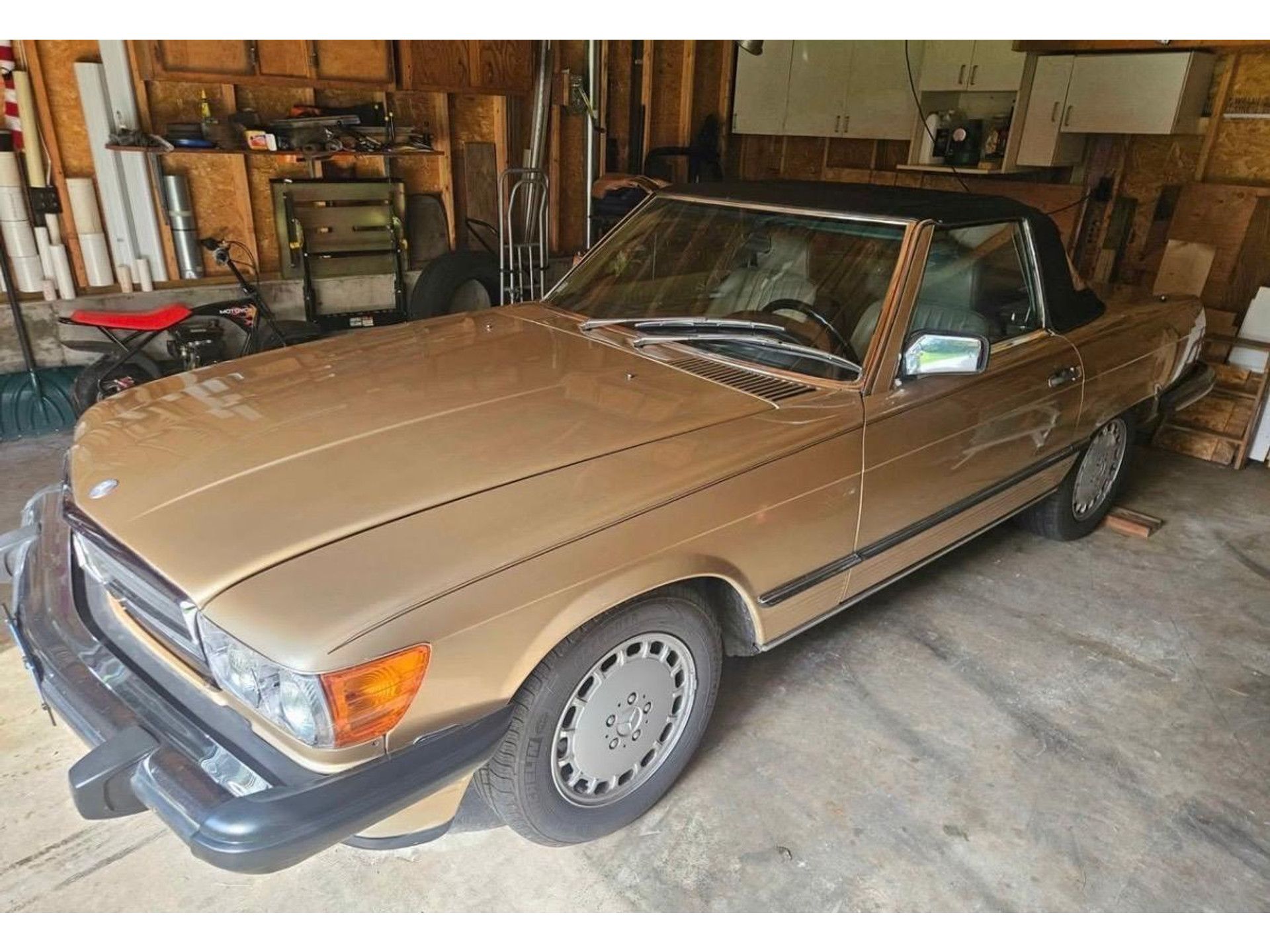 1987 Mercedes-Benz R107