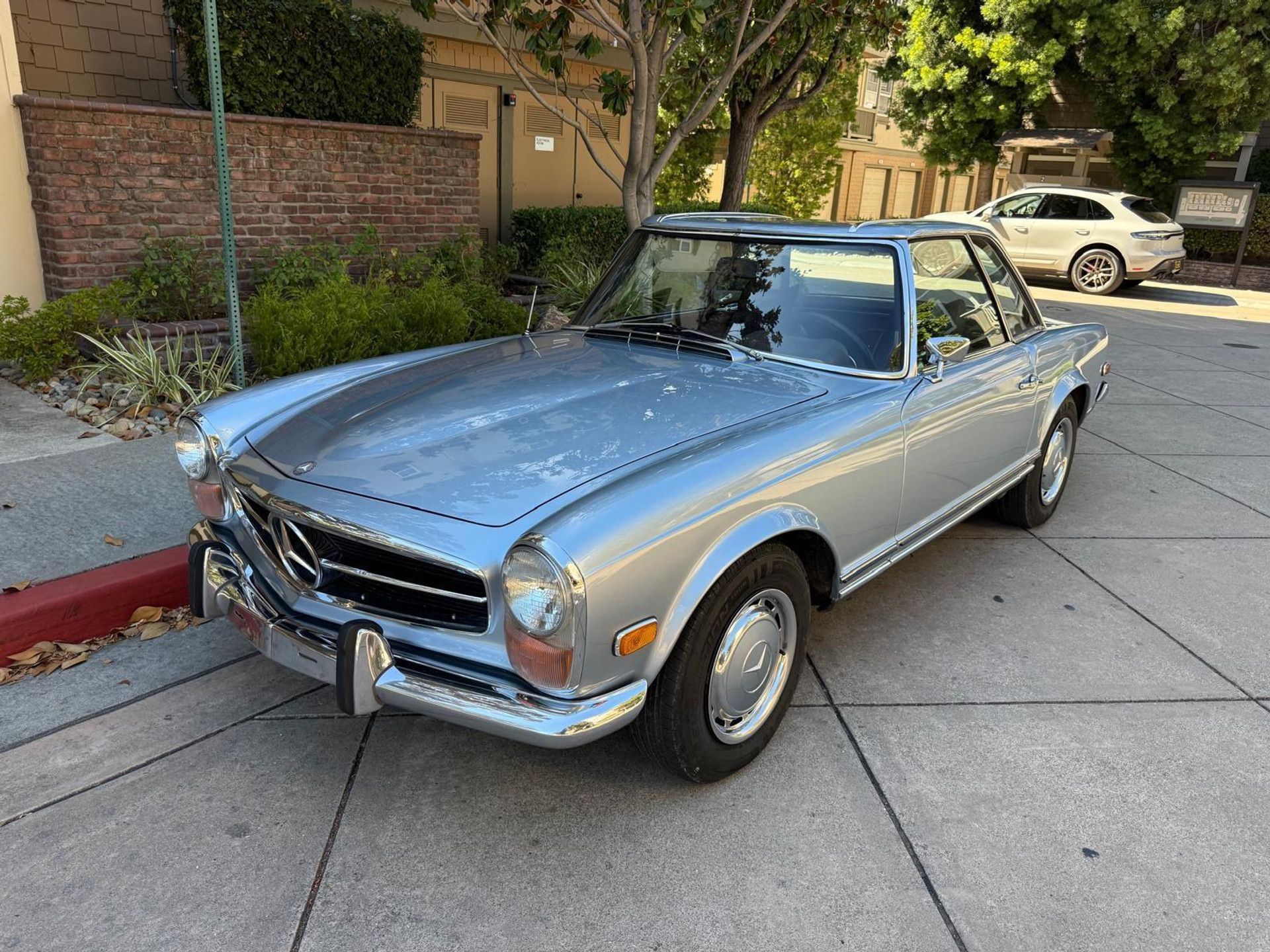 1971 Mercedes-Benz W113 Pagode