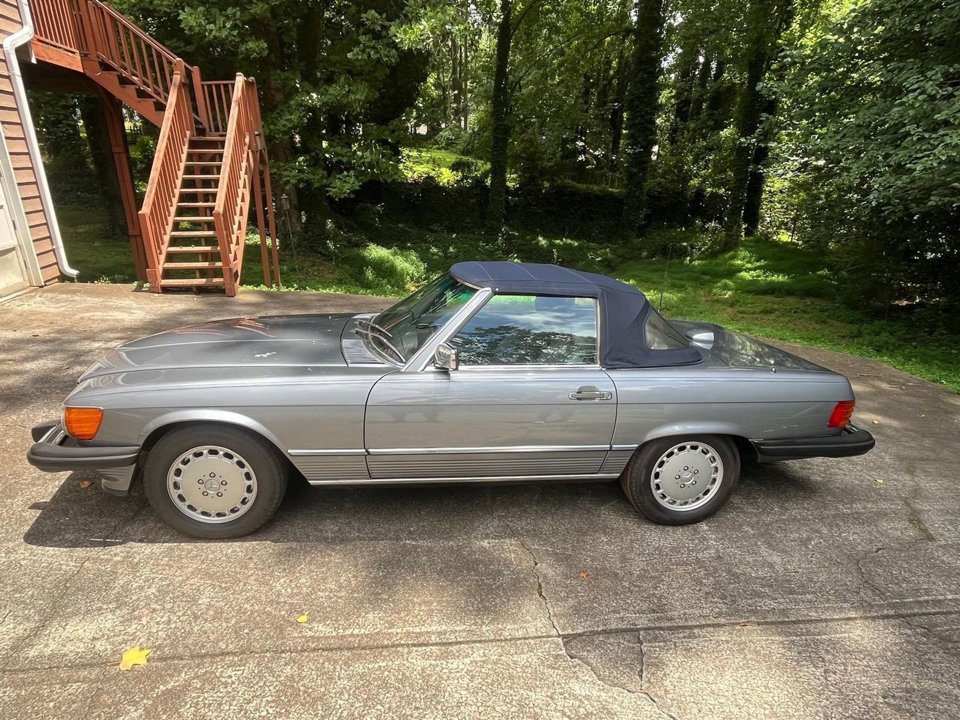 1987 Mercedes-Benz R107