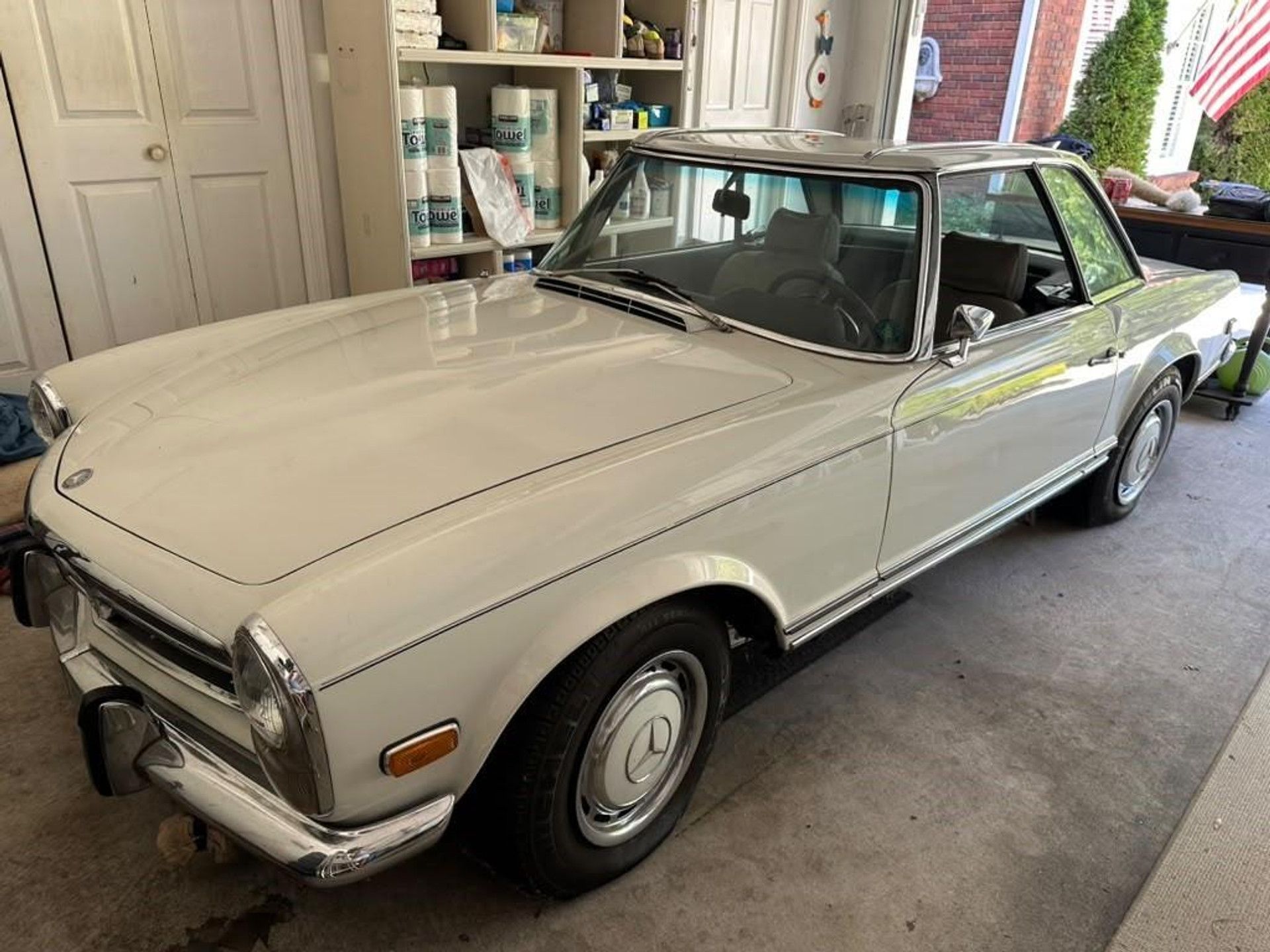 1969 Mercedes-Benz W113 Pagode 280SL