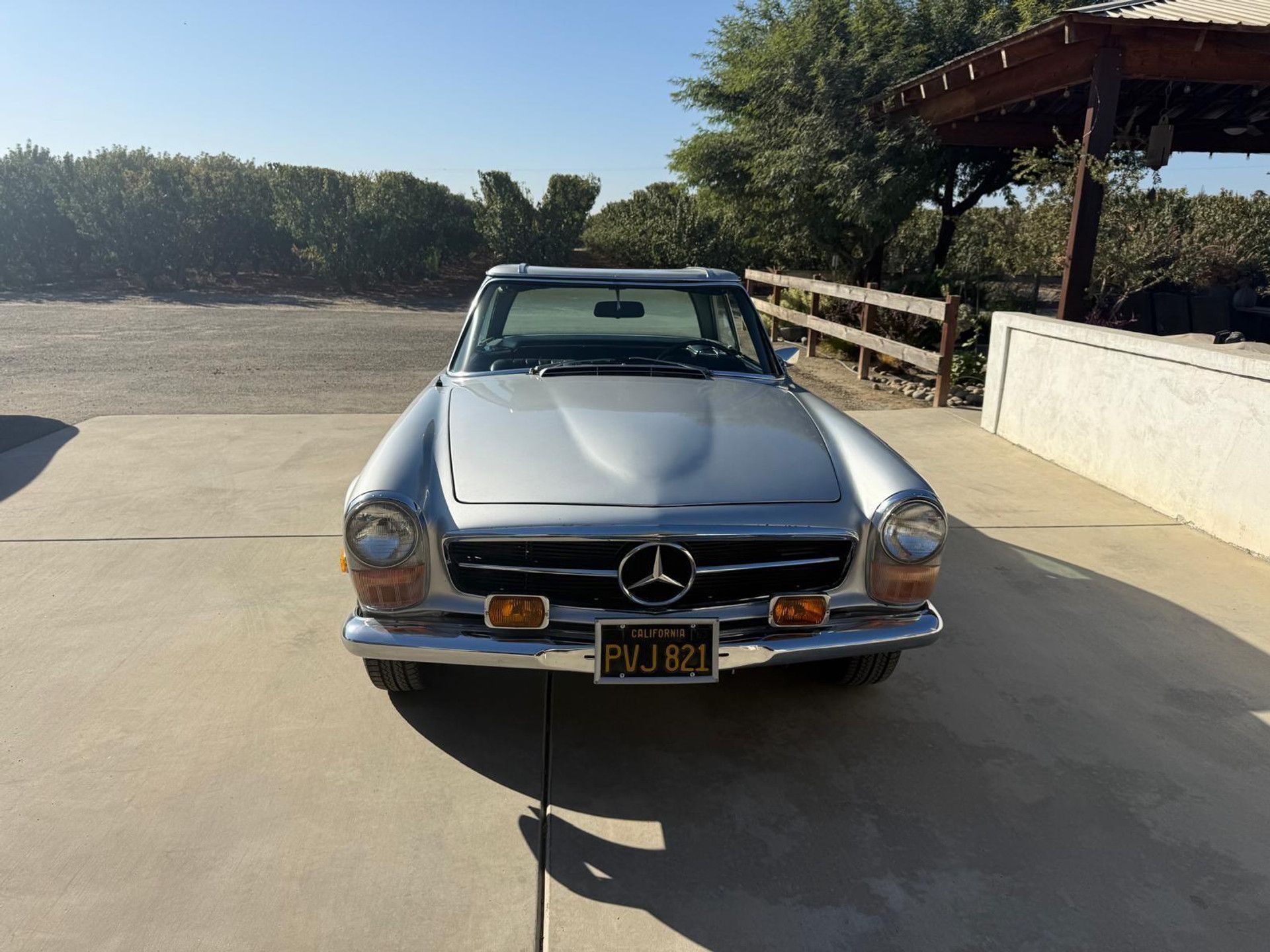 1968 Mercedes-Benz W113 Pagode 280SL